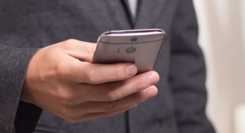 Lei exige wi-fi gratuito para clientes em espera de atendimento por mais de 30 minutos